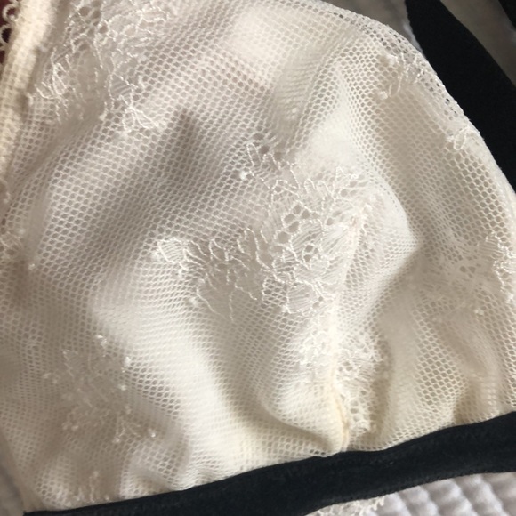 Victoria Secret bralette - Picture 6 of 7